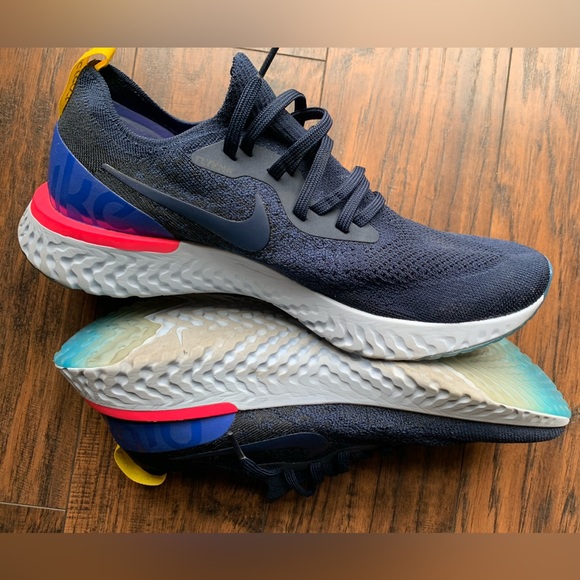 Nike Epic React Flyknit Mens Size 10 - Picture 2 of 4